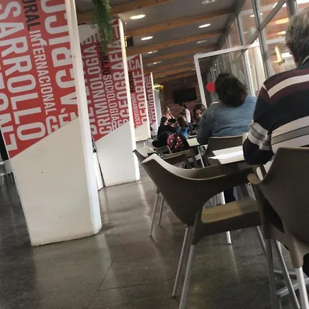 Apartment Estudio Loft: Centro Céntrico Con Wifi Y Check-out Tardío Torremolinos