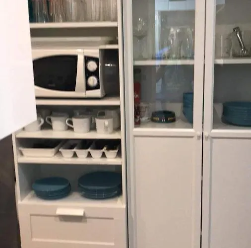 Estudio Loft En El Centro 3 O 4 Personas Cama Doble Y Sofá Nuevo Cama Doble Check In A Partir De 15 Y 30 Min Pm Check Out Hasta 12 H Con Wifi Un Solo Ambiente Todo Salón Y Con Grandes Ventanales Apartamento Torremolinos