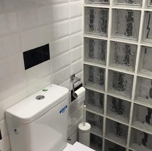 Apartamento Estudio Loft En El Centro 3 O 4 Personas Cama Doble Y Sofá Nuevo Cama Doble Check In A Partir De 15 Y 30 Min Pm Check Out Hasta 12 H Con Wifi Un Solo Ambiente Todo Salón Y Con Grandes Ventanales *