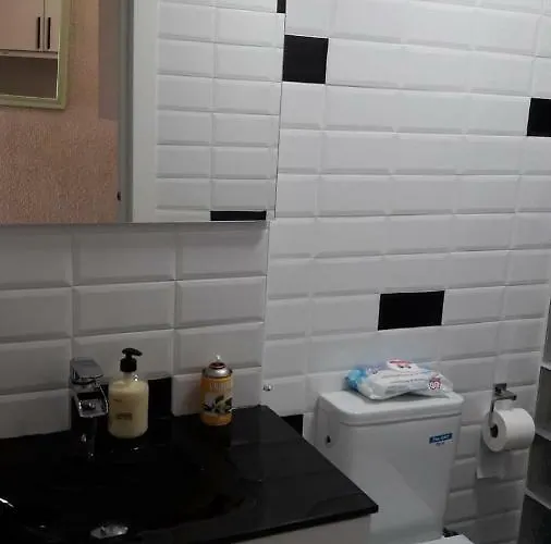 Estudio Loft En El Centro 3 O 4 Personas Cama Doble Y Sofá Nuevo Cama Doble Check In A Partir De 15 Y 30 Min Pm Check Out Hasta 12 H Con Wifi Un Solo Ambiente Todo Salón Y Con Grandes Ventanales Apartamento Torremolinos