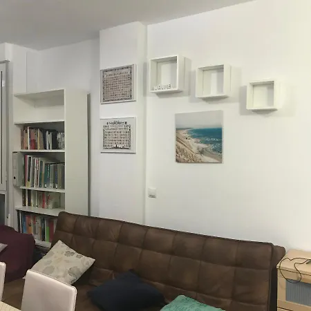 Διαμέρισμα Estudio Loft En El Centro 3 O 4 Personas Cama Doble Y Sofa Cama Check In A Partir De 15 Y 30 Min Pm , Check Out Hasta 12 H Con Wifi Piscina Impresionante Con Tumbonas Y Bar Abierto De 12 A 20 Pm Parking Gratuito Muy Cercano *
