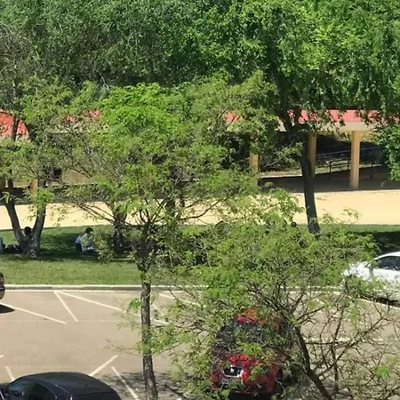 Lejlighed Estudio Loft En El Centro 4 Personas Cama Doble Y Sofa Nuevo De Cama Doble Check In A Partir De 15 Pm O Antes Si Estuviera Libre Con Wifi Grandes Ventanales