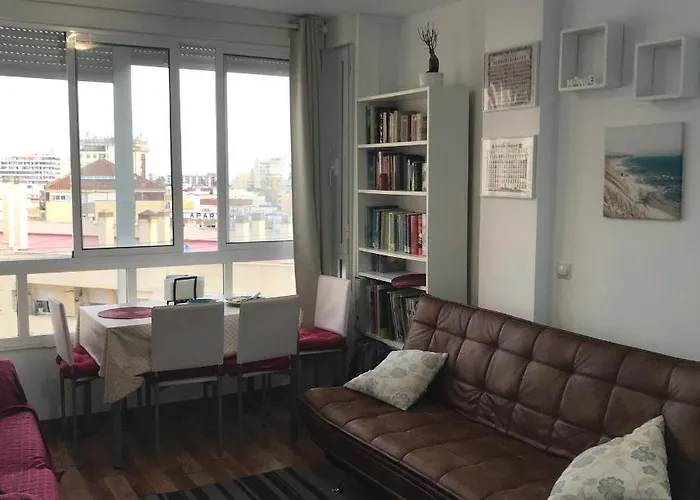 Lejlighed Estudio Loft En El Centro 4 Personas Cama Doble Y Sofa Nuevo De Cama Doble Check In A Partir De 15 Pm O Antes Si Estuviera Libre Con Wifi Grandes Ventanales