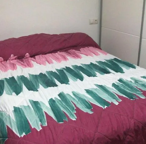 Estudio Loft En El Centro 4 Personas Cama Doble Y Sofa Nuevo De Cama Doble Check In A Partir De 15 Pm O Antes Si Estuviera Libre Con Wifi Grandes Ventanales Lejlighed Torremolinos