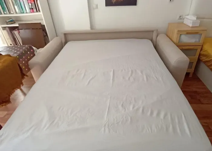 Estudio Loft En El Centro 4 Personas Cama Doble Y Sofa Nuevo De Cama Doble Check In A Partir De 15 Pm O Antes Si Estuviera Libre Con Wifi Grandes Ventanales