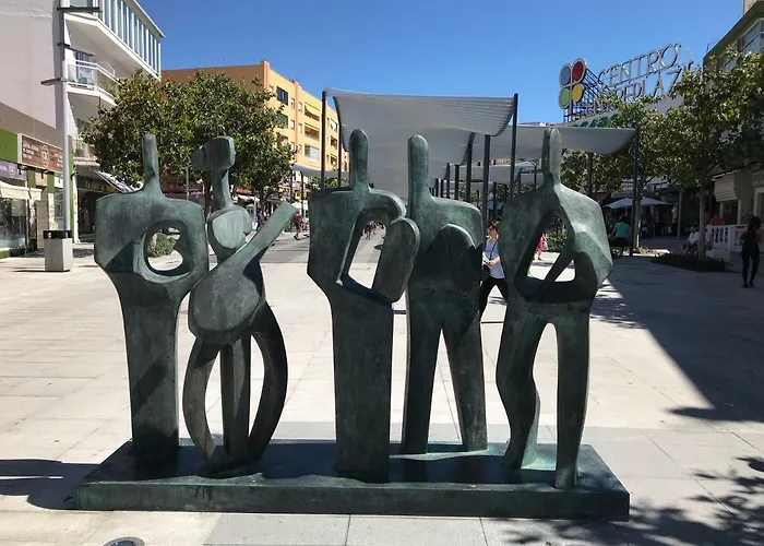 Estudio Loft En El Centro 4 Personas Cama Doble Y Sofa Nuevo De Cama Doble Check In A Partir De 15 Pm O Antes Si Estuviera Libre Con Wifi Grandes Ventanales Lejlighed