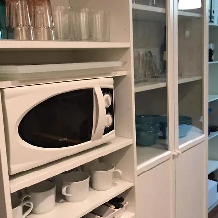 Estudio Loft En El Centro 3 O 4 Personas Cama Doble Y Sofa Cama Check In A Partir De 15 Y 30 Min Pm , Check Out Hasta 12 H Con Wifi Piscina Impresionante Con Tumbonas Y Bar Abierto De 12 A 20 Pm Parking Gratuito Muy Cercano *