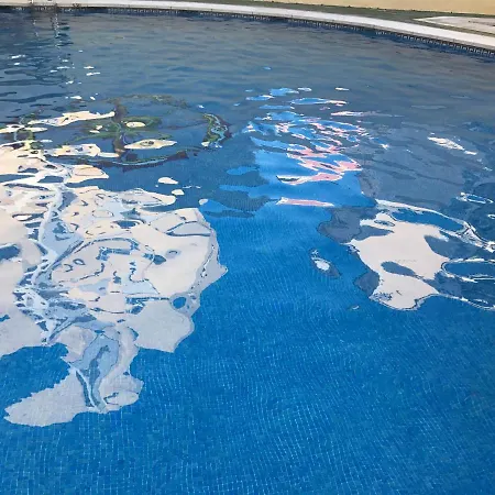 Estudio Loft En El Centro 3 O 4 Personas Cama Doble Y Sofa Cama Check In A Partir De 15 Y 30 Min Pm , Check Out Hasta 12 H Con Wifi Piscina Impresionante Con Tumbonas Y Bar Abierto De 12 A 20 Pm Apartment