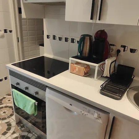 Estudio Loft En El Centro 3 O 4 Personas Cama Doble Y Sofa Cama Check In A Partir De 15 Y 30 Min Pm , Check Out Hasta 12 H Con Wifi Piscina Impresionante Con Tumbonas Y Bar Abierto De 12 A 20 Pm