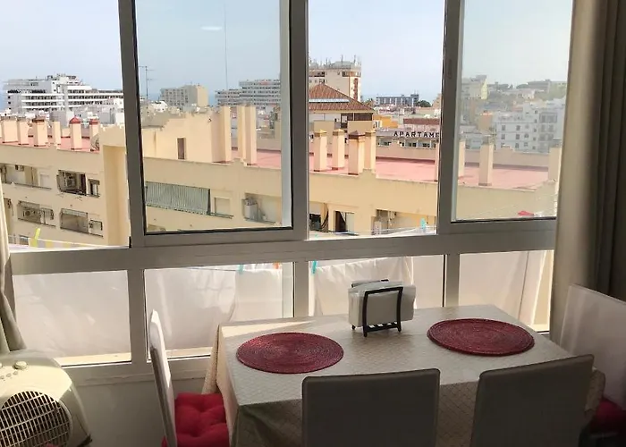 Апартаменты Estudio Loft En El Centro 4 Personas Cama Doble Y Sofa Nuevo De Cama Doble Check In A Partir De 15 Pm O Antes Si Estuviera Libre Con Wifi Grandes Ventanales *