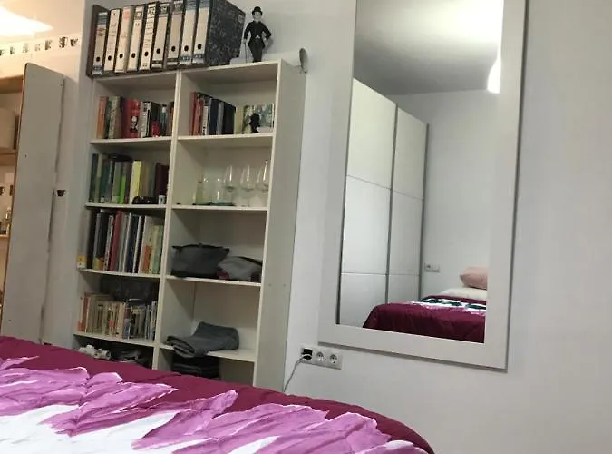 Estudio Loft En El Centro 4 Personas Cama Doble Y Sofa Nuevo De Cama Doble Check In A Partir De 15 Pm O Antes Si Estuviera Libre Con Wifi Grandes Ventanales * Торремолинос